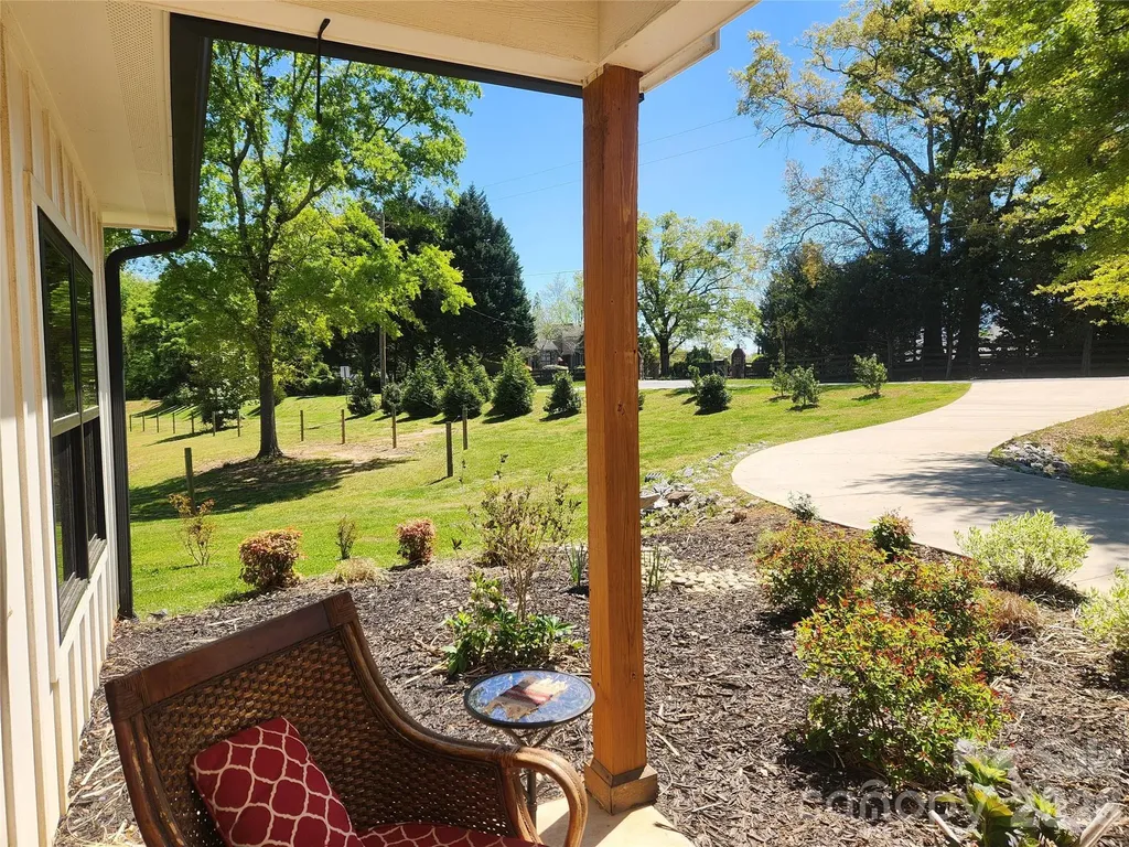 4085 Hunting Country Road Tryon NC 28782