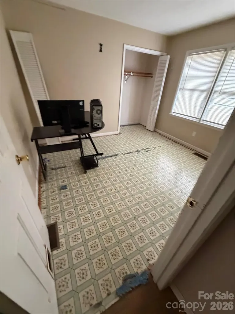 2723 Tatertown Loop Nebo NC 28761