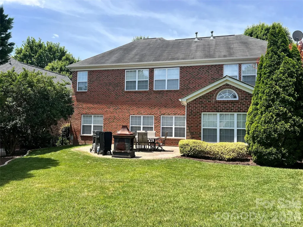 2305 Barrington Ridge Drive Waxhaw NC 28173