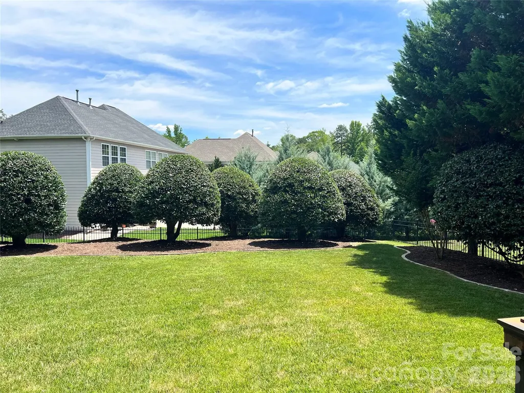 2305 Barrington Ridge Drive Waxhaw NC 28173