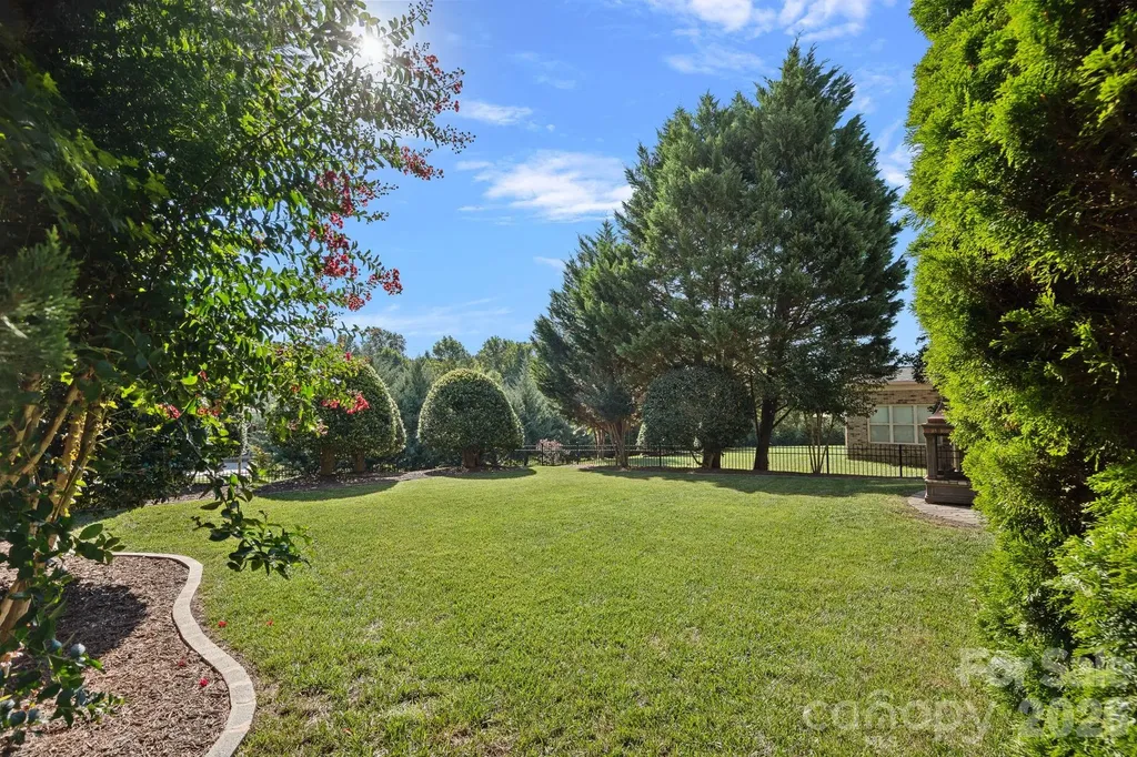 2305 Barrington Ridge Drive Waxhaw NC 28173
