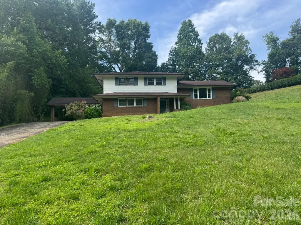 8417 Rolling Hills Avenue Hickory NC 28602