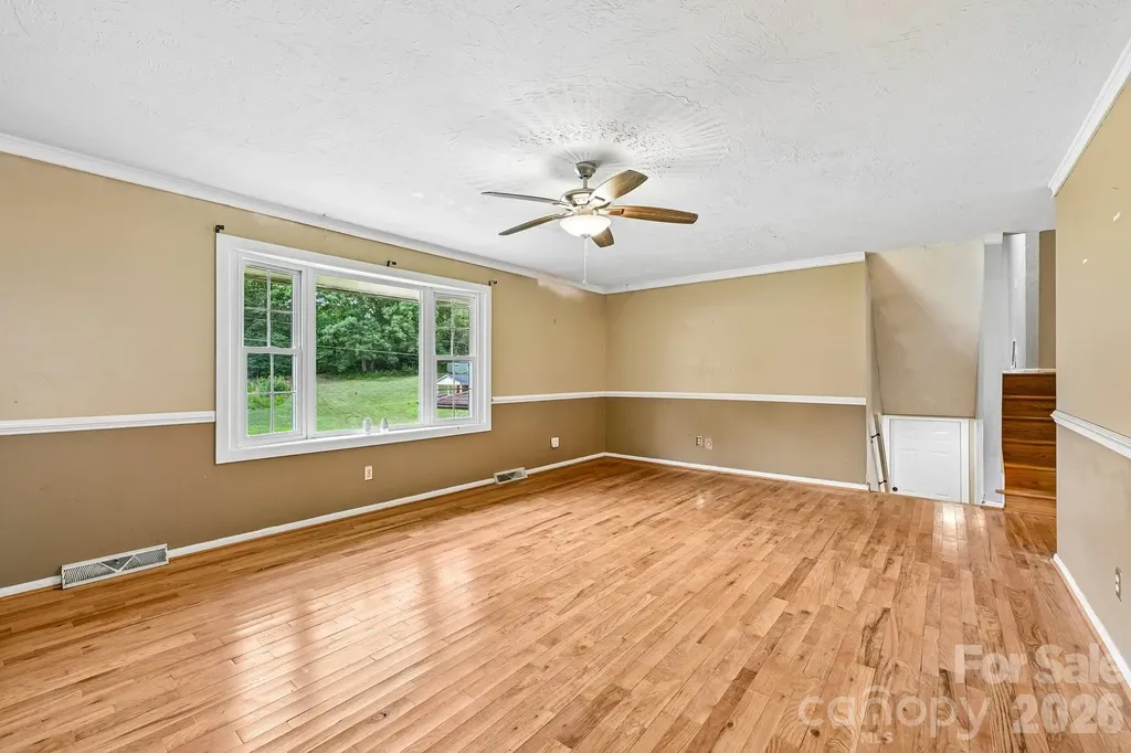 8417 Rolling Hills Avenue Hickory NC 28602