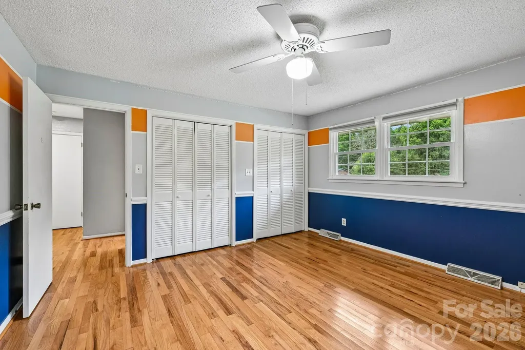8417 Rolling Hills Avenue Hickory NC 28602