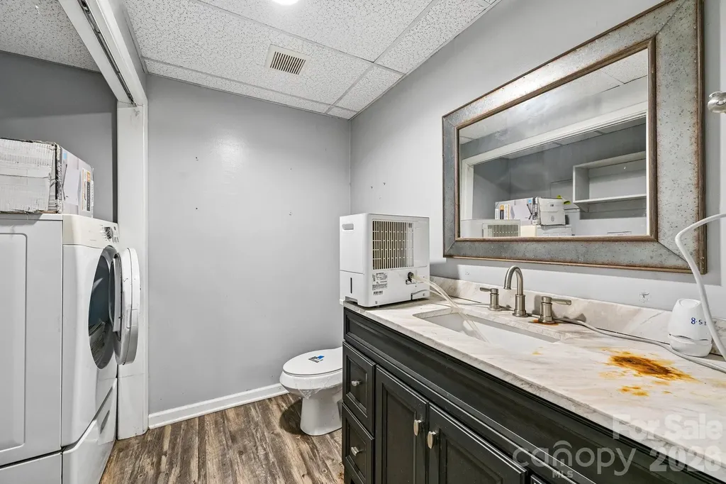 8417 Rolling Hills Avenue Hickory NC 28602