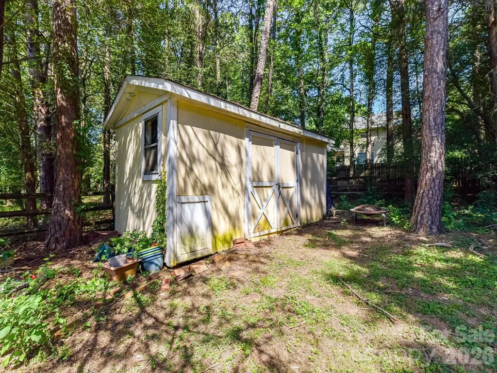 13421 Baker Mills Road Pineville NC 28134