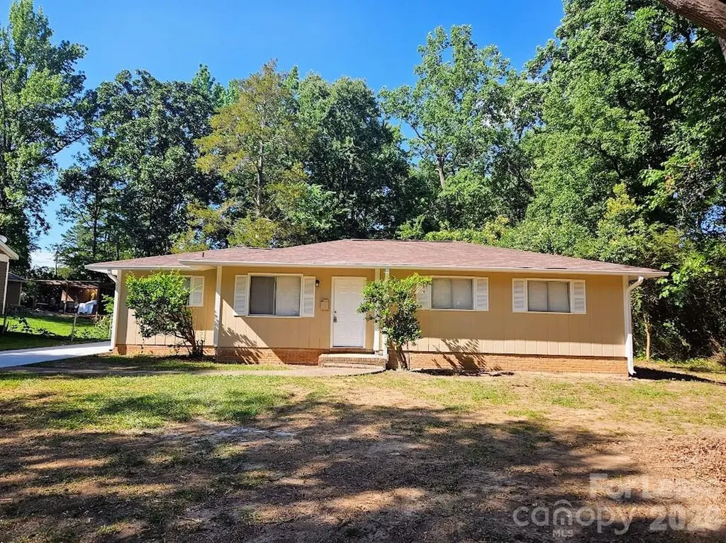6815 Water Mill Court Charlotte NC 28215
