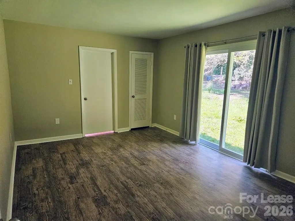 6815 Water Mill Court Charlotte NC 28215