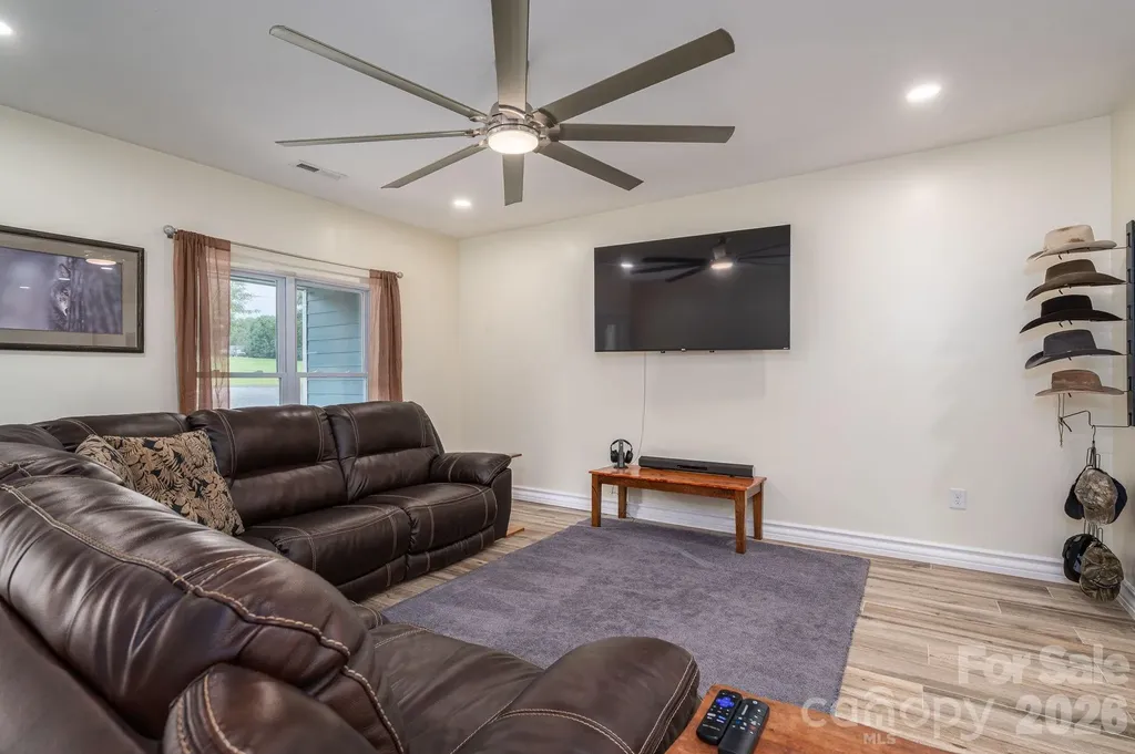 3103 Richview Drive Crouse NC 28033