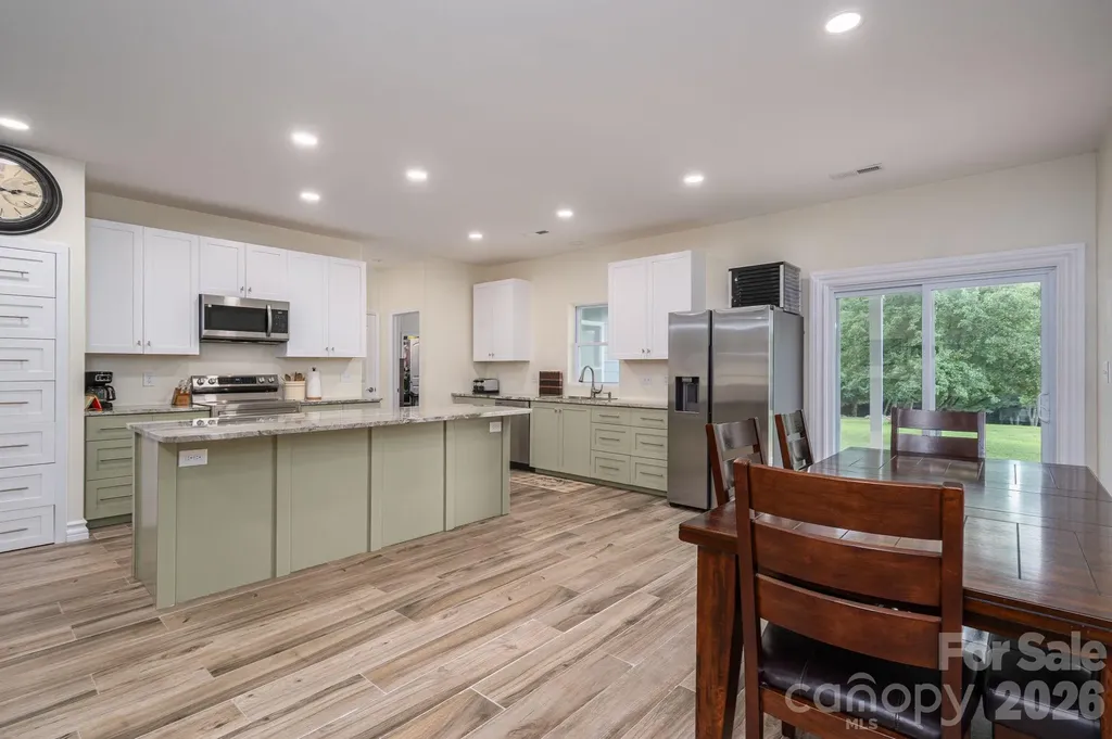 3103 Richview Drive Crouse NC 28033