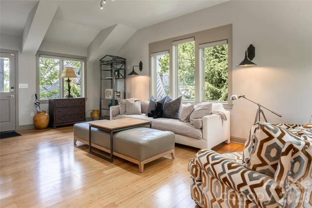 145 Kalmia Drive Asheville NC 28804