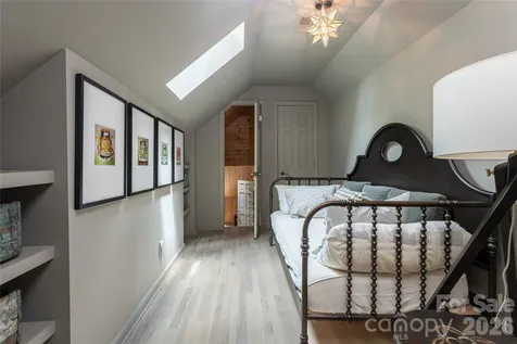 145 Kalmia Drive Asheville NC 28804