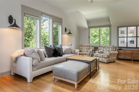 145 Kalmia Drive Asheville NC 28804