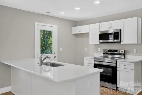 157 Third Street E Gaffney SC 29340