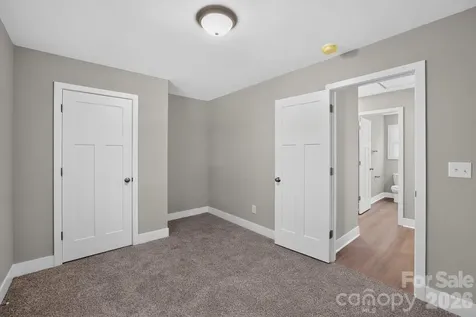 157 Third Street E Gaffney SC 29340