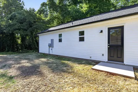 157 Third Street E Gaffney SC 29340