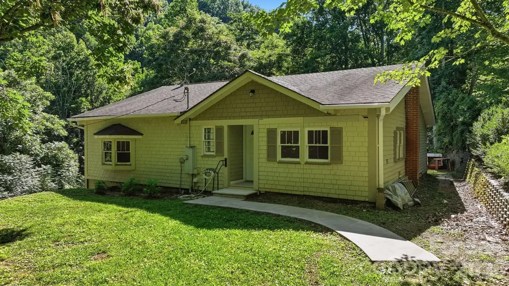 583 Dark Ridge Road Sylva NC 28779