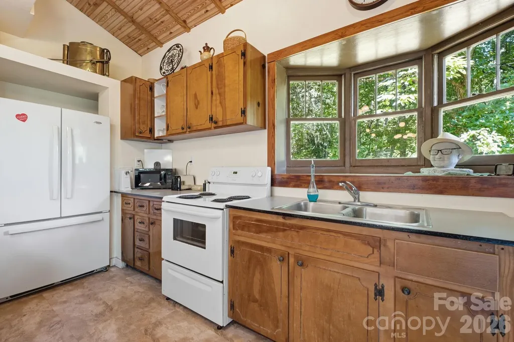 583 Dark Ridge Road Sylva NC 28779