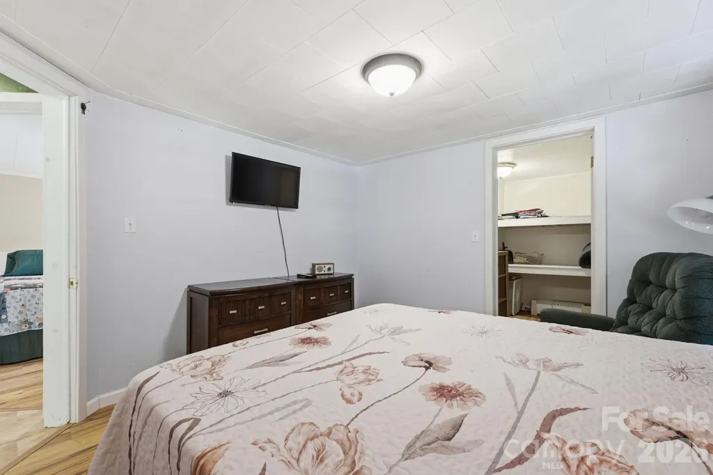 583 Dark Ridge Road Sylva NC 28779