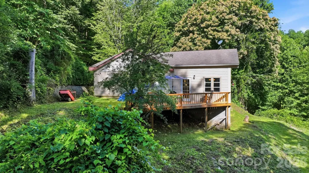 583 Dark Ridge Road Sylva NC 28779