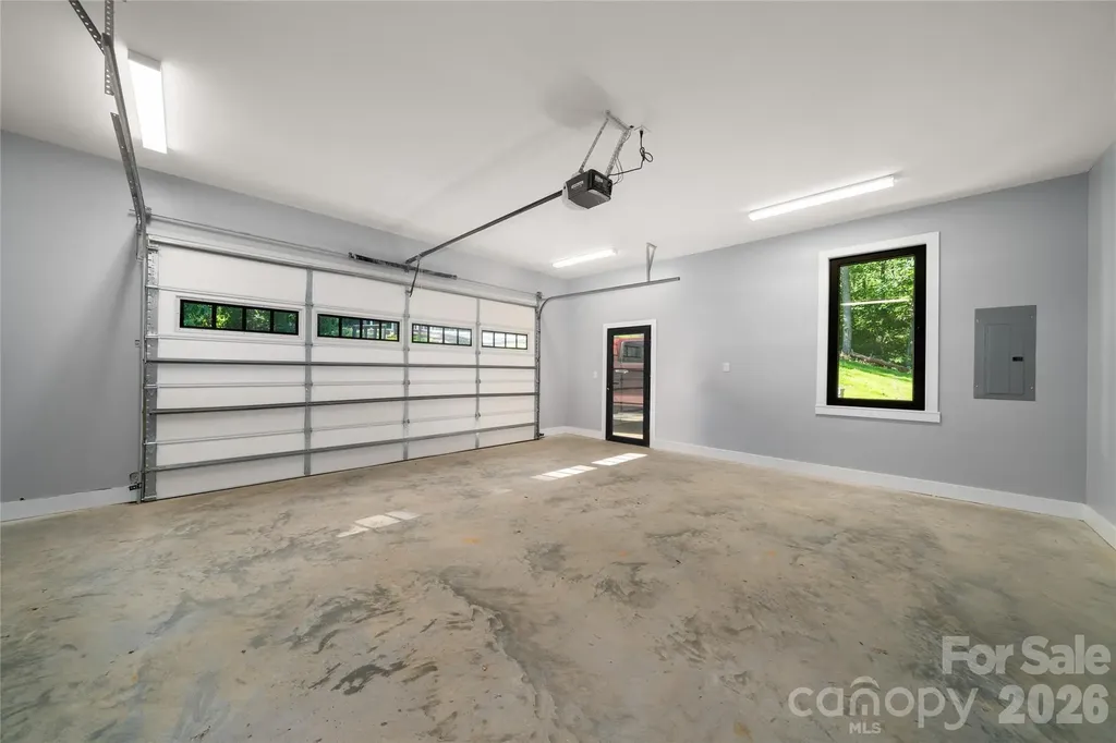 61 Bamboo Trail Candler NC 28715