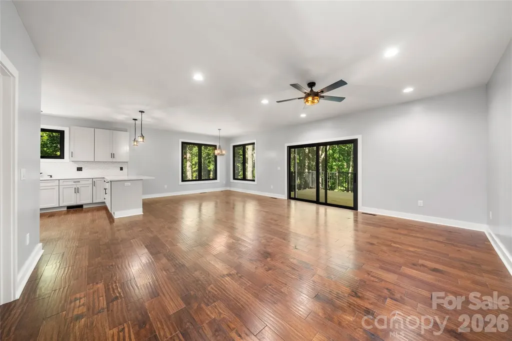 61 Bamboo Trail Candler NC 28715
