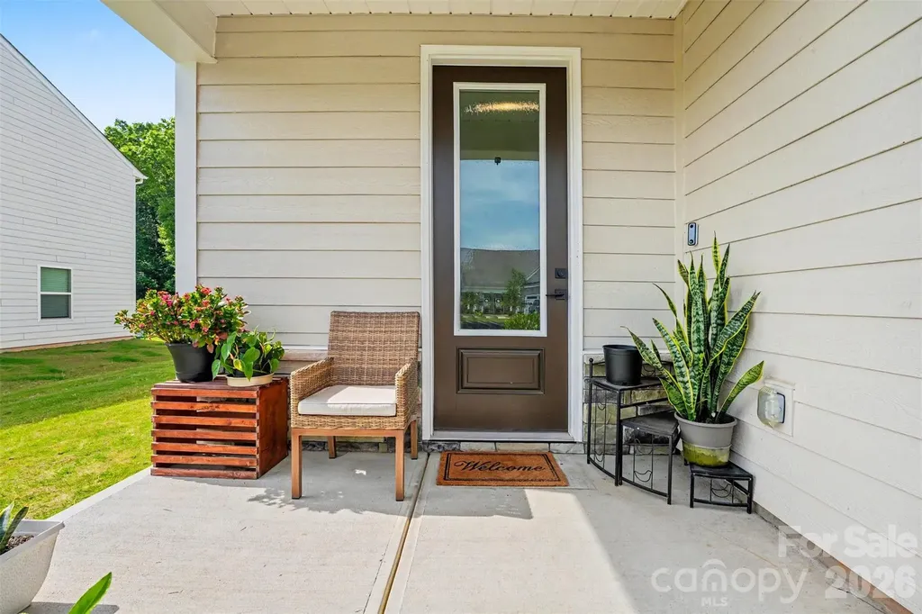 123 Brixham Loop Troutman NC 28166