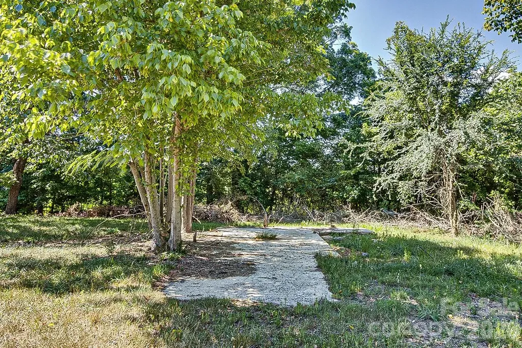1848 Brittany Trail Pleasant Garden NC 27313