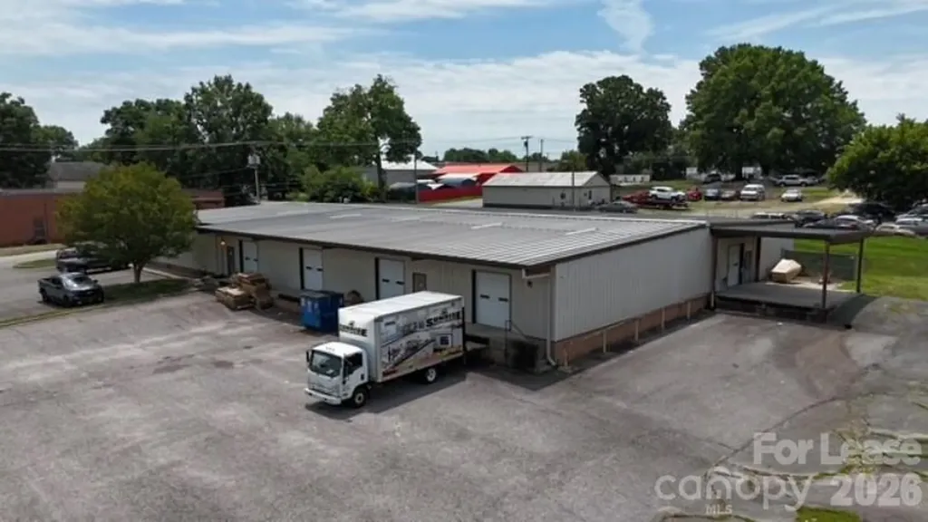 909 10th Street NE Hickory NC 28601
