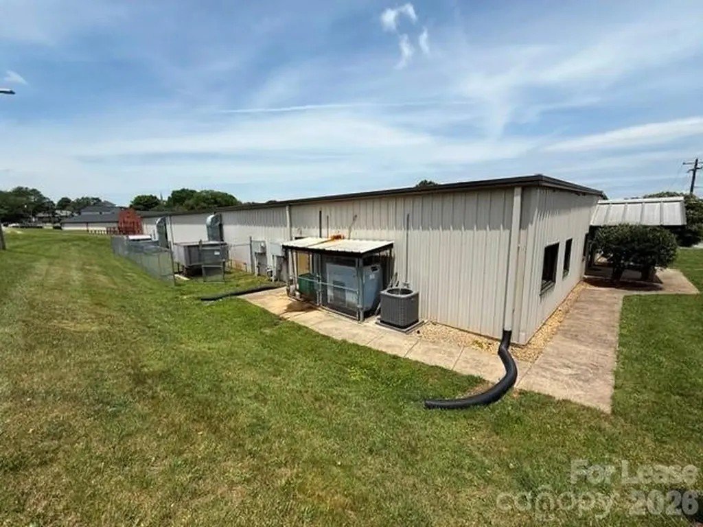 909 10th Street NE Hickory NC 28601