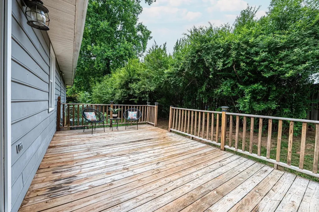 4158 Arrowhead Drive NE Hickory NC 28601