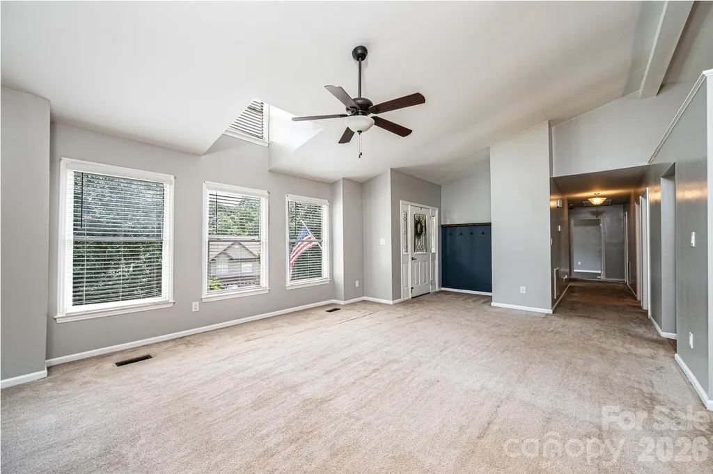 4158 Arrowhead Drive NE Hickory NC 28601