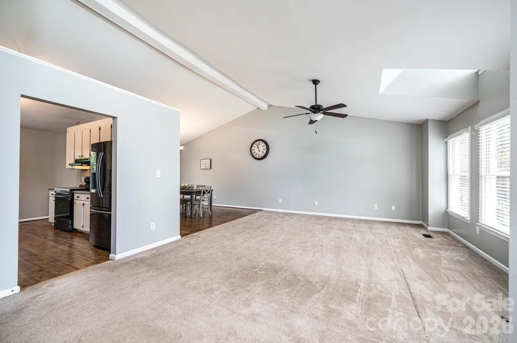 4158 Arrowhead Drive NE Hickory NC 28601