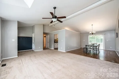 4158 Arrowhead Drive NE Hickory NC 28601