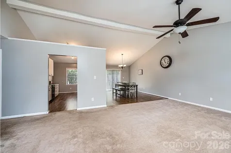 4158 Arrowhead Drive NE Hickory NC 28601