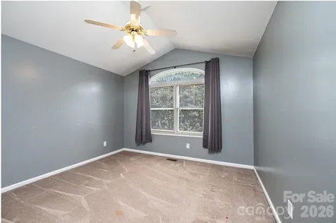 4158 Arrowhead Drive NE Hickory NC 28601