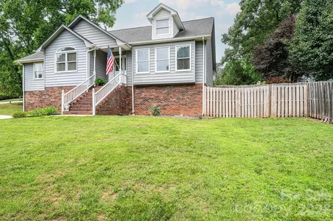 4158 Arrowhead Drive NE Hickory NC 28601