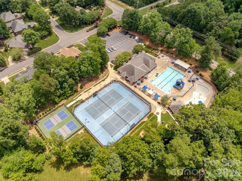7032 Kidwelly Lane Matthews NC 28104