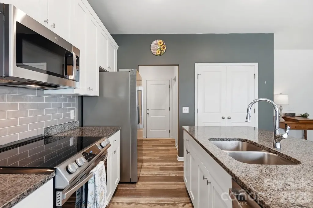 174 E Panther Creek Road Troutman NC 28166
