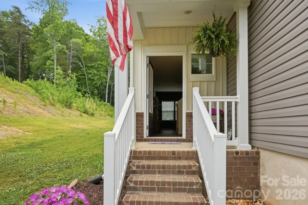 174 E Panther Creek Road Troutman NC 28166