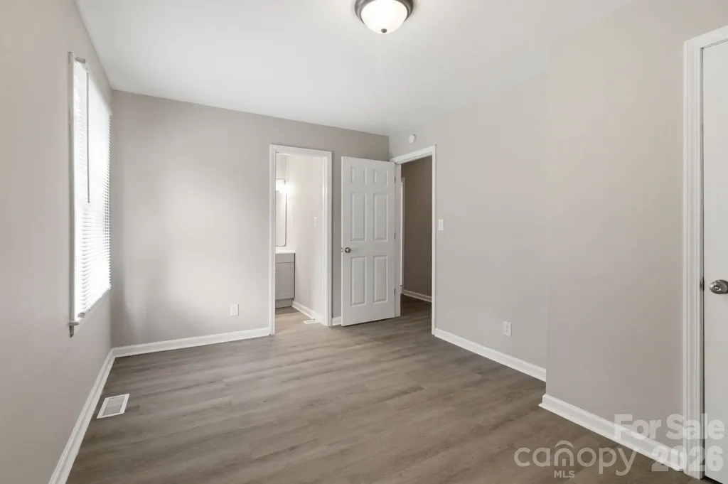2732 Thornton Road Charlotte NC 28208