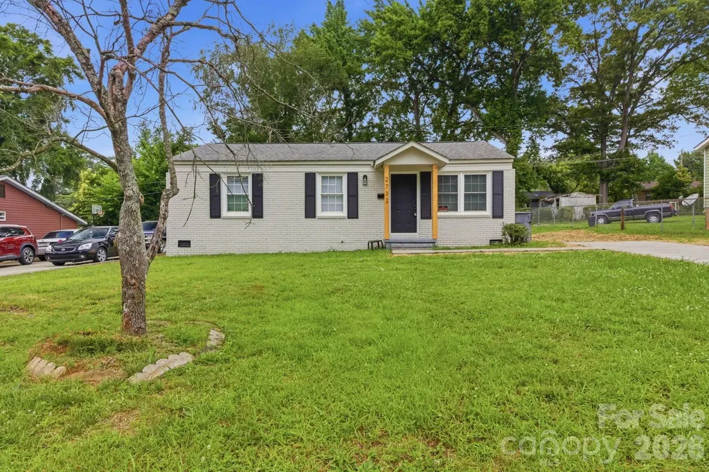 2732 Thornton Road Charlotte NC 28208