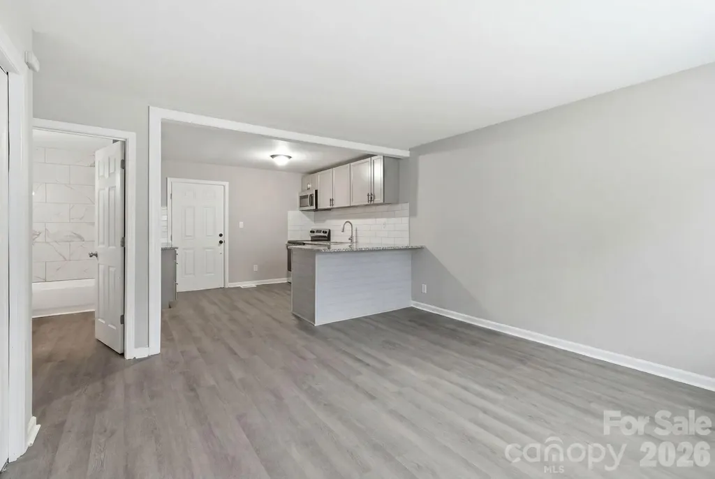 2732 Thornton Road Charlotte NC 28208