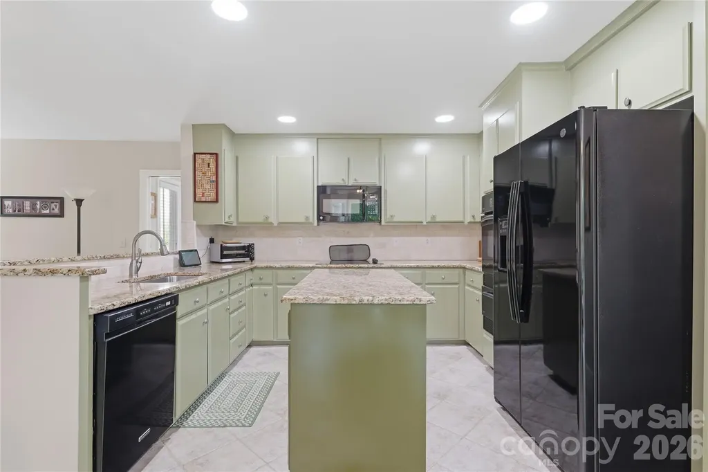 2402 Beaucatcher Lane Charlotte NC 28270