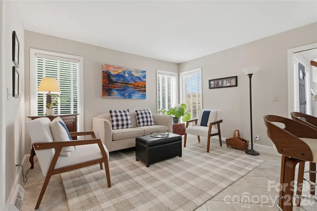 2402 Beaucatcher Lane Charlotte NC 28270