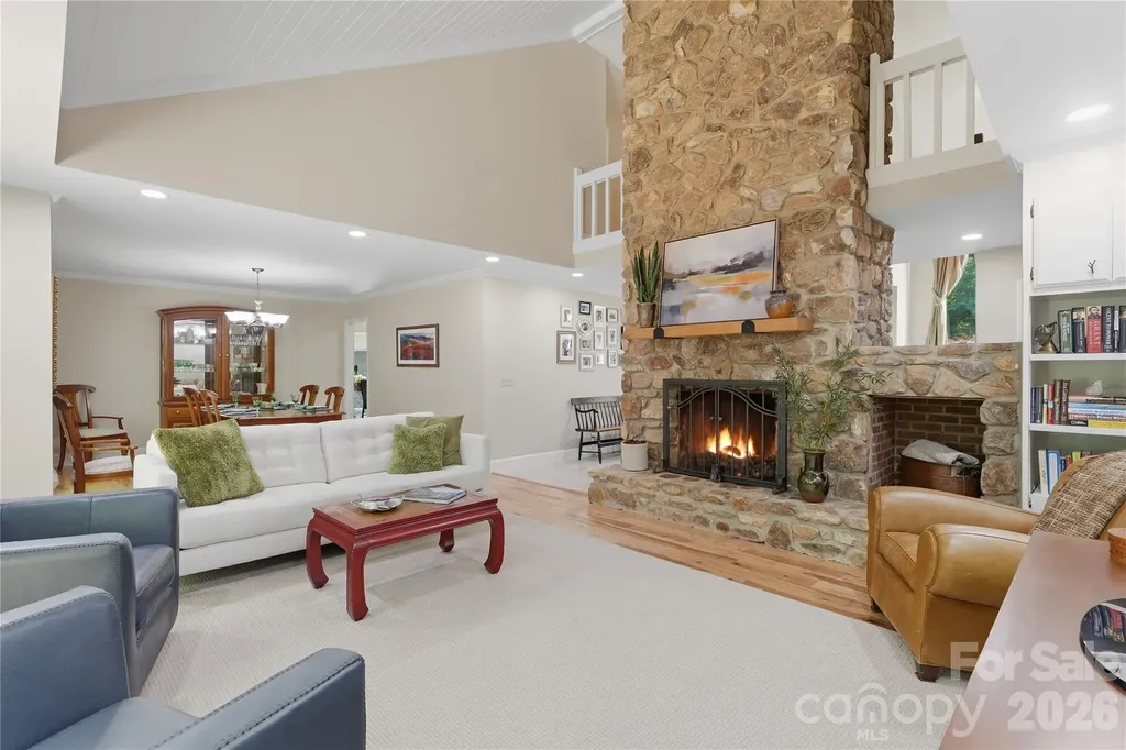 2402 Beaucatcher Lane Charlotte NC 28270