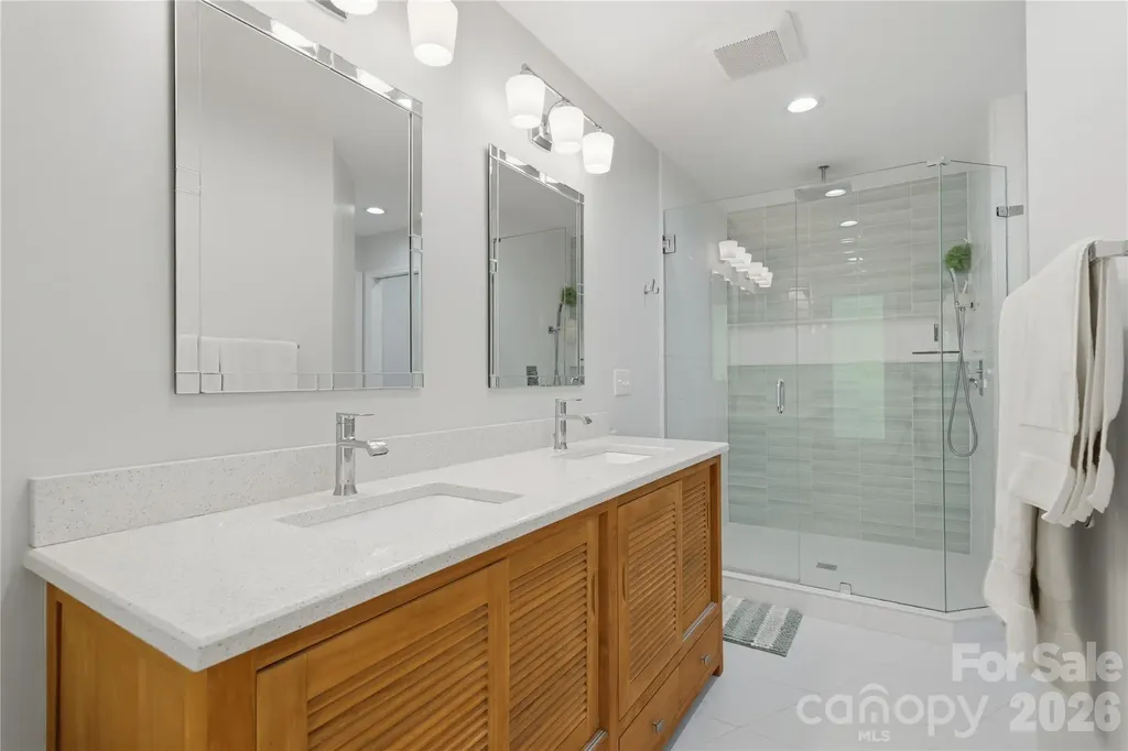 2402 Beaucatcher Lane Charlotte NC 28270