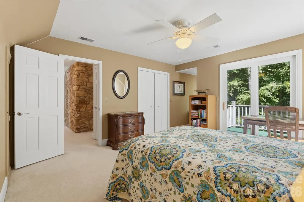 2402 Beaucatcher Lane Charlotte NC 28270