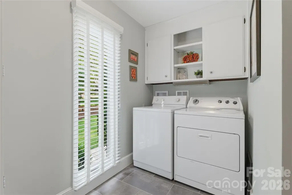 2402 Beaucatcher Lane Charlotte NC 28270