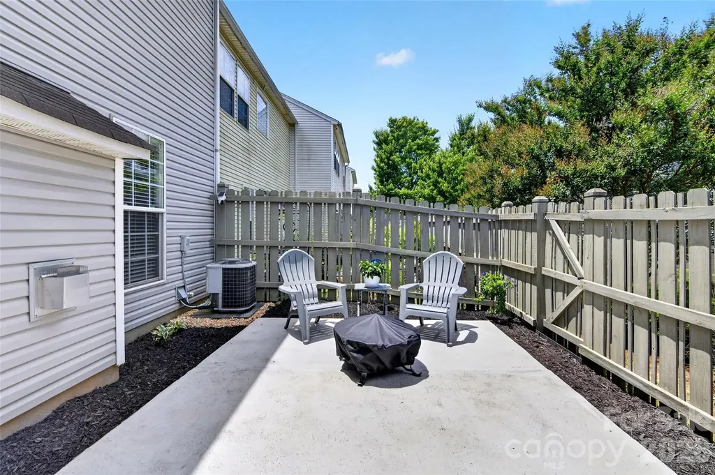 8112 Kincaid Court Charlotte NC 28277